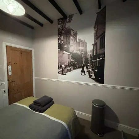 Гостевой дом Dale View And - Whitby