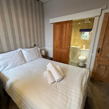 Dale View And - Whitby