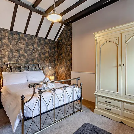 Dale View And - Whitby 게스트하우스 3*